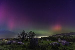 Massive Northern Lights of the 10/10/2024 at Pipers Stone near Hollywood, County Wicklow