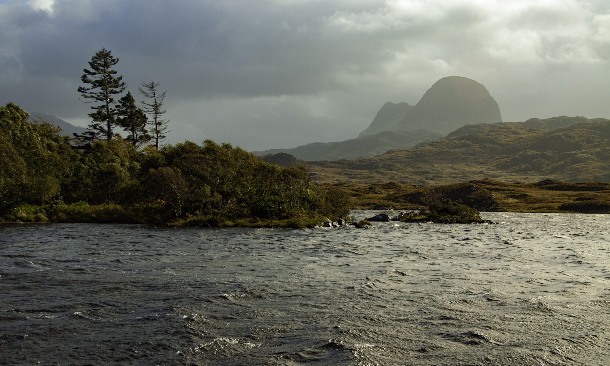 View of the Suilven from the edge of Loch Druil Suardalain
