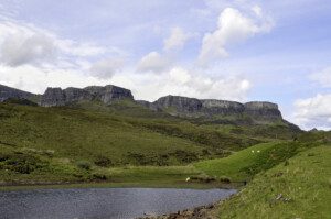 Sgùrr Mòr, Meall na Suiramach from Loch Langaig
